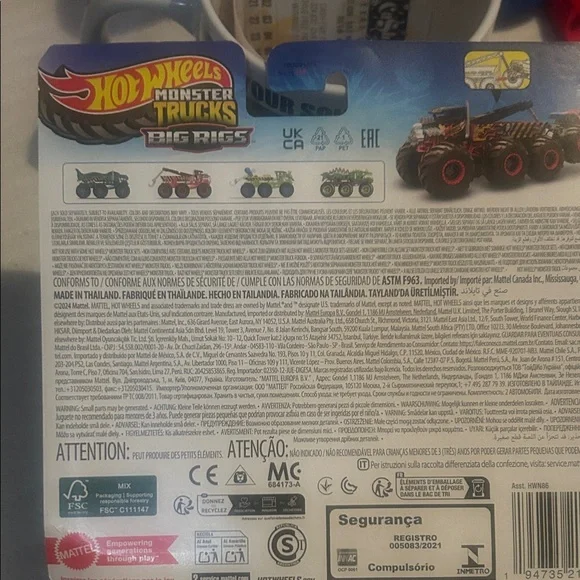 Monster Trucks Big Rigs - Bone Shaker TOW TRUCK - Picture 8 of 9